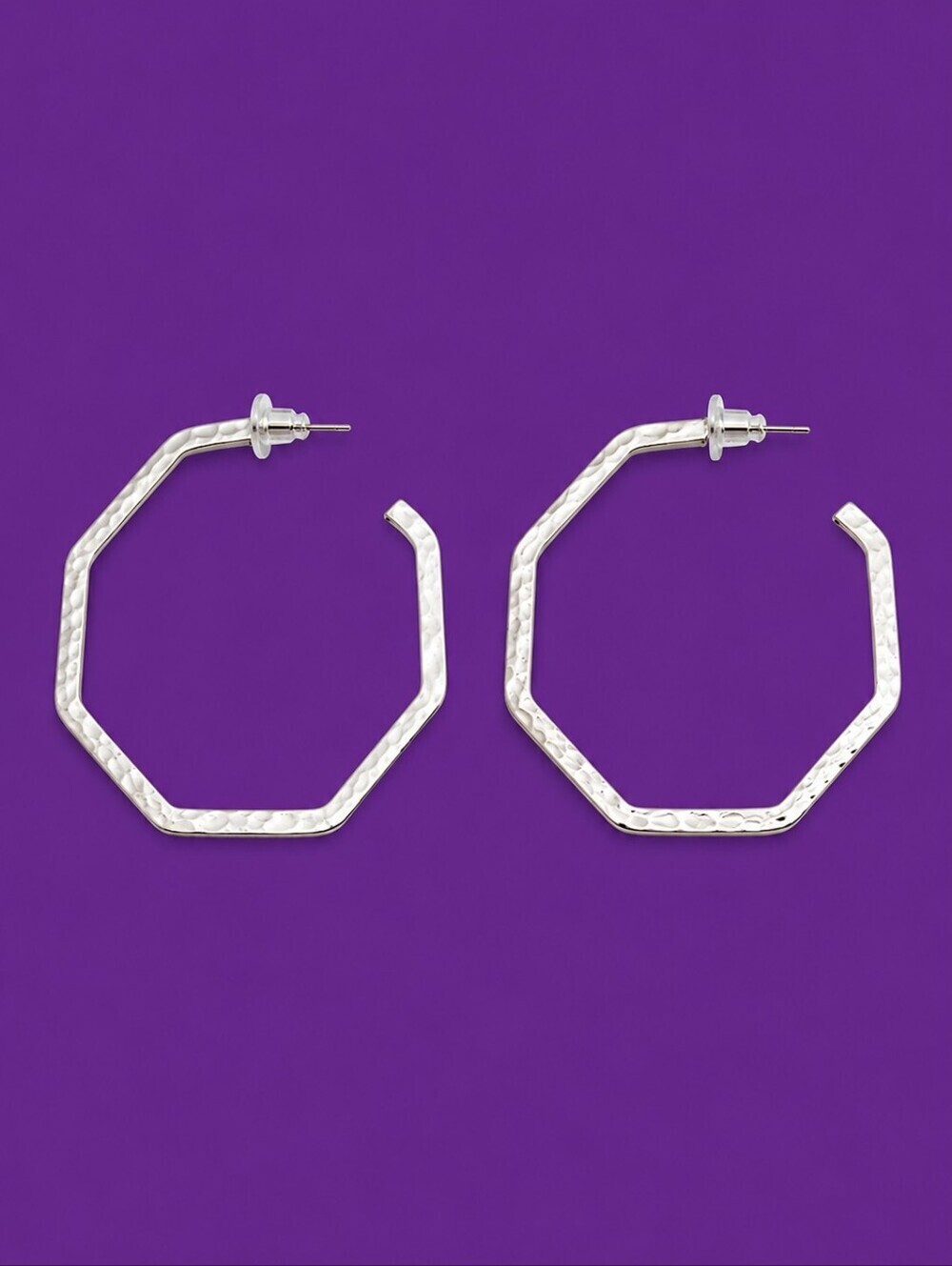 3/$30 Large Silvertone Hammered Hexagon Hoop Post Earrings